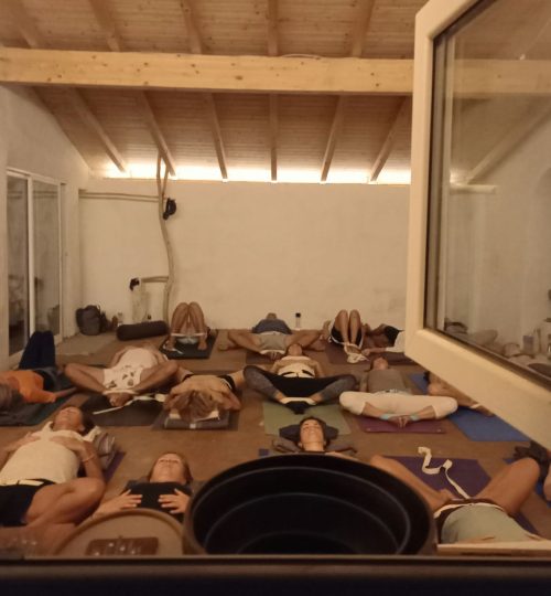 hosting yoga room malama retreat portugal